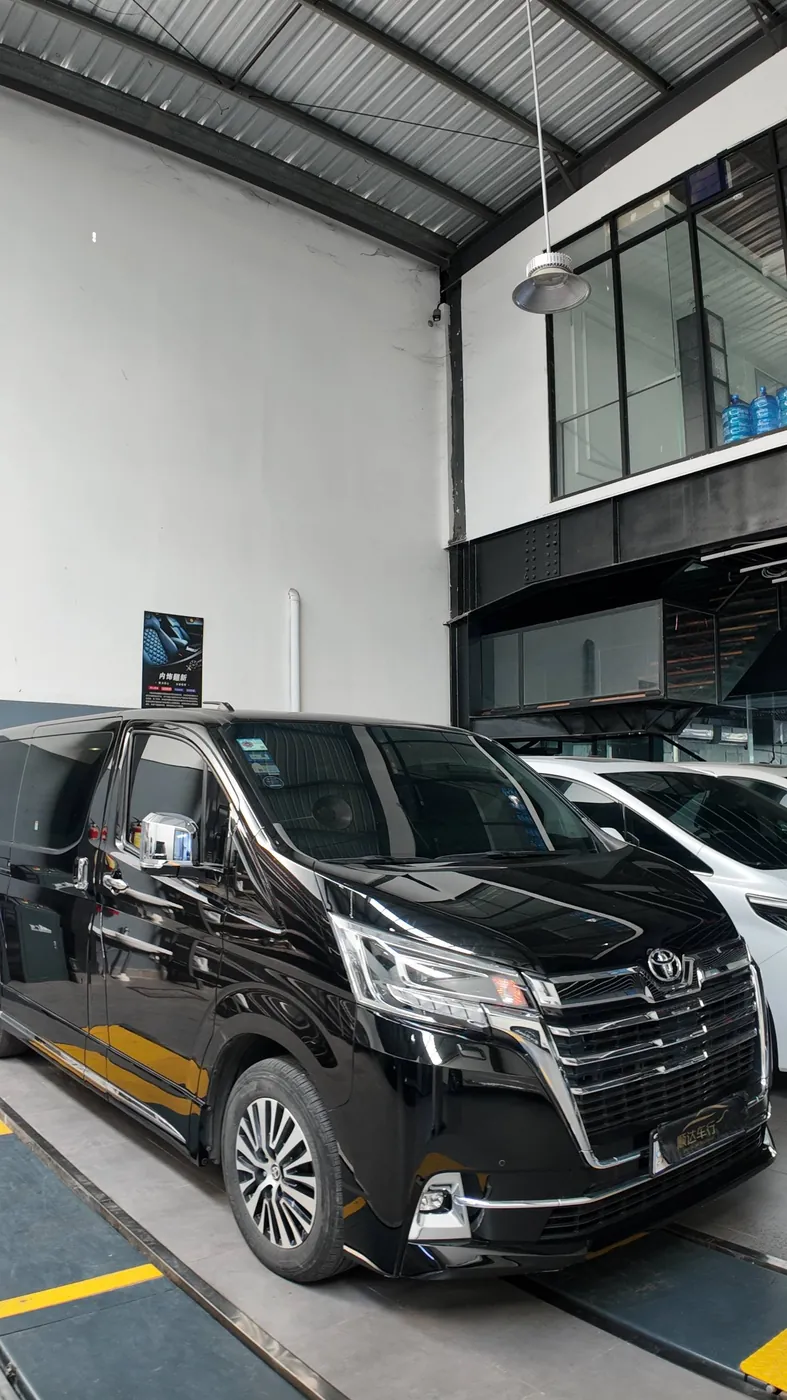 2024 Toyota Granvia VIP