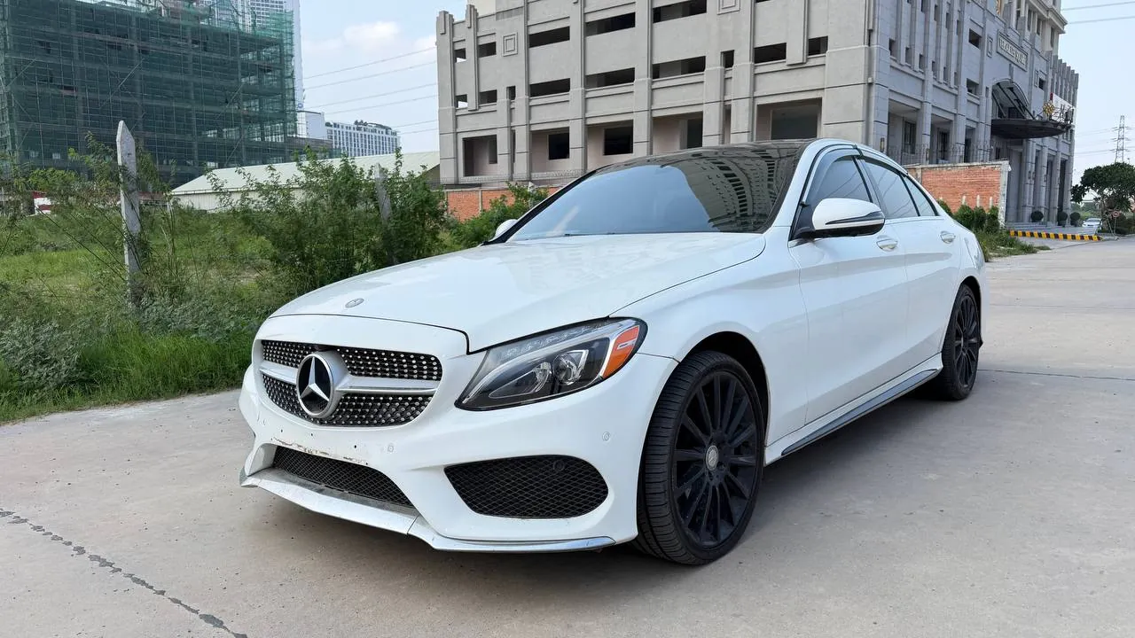 2016 Mercedes-Benz C300